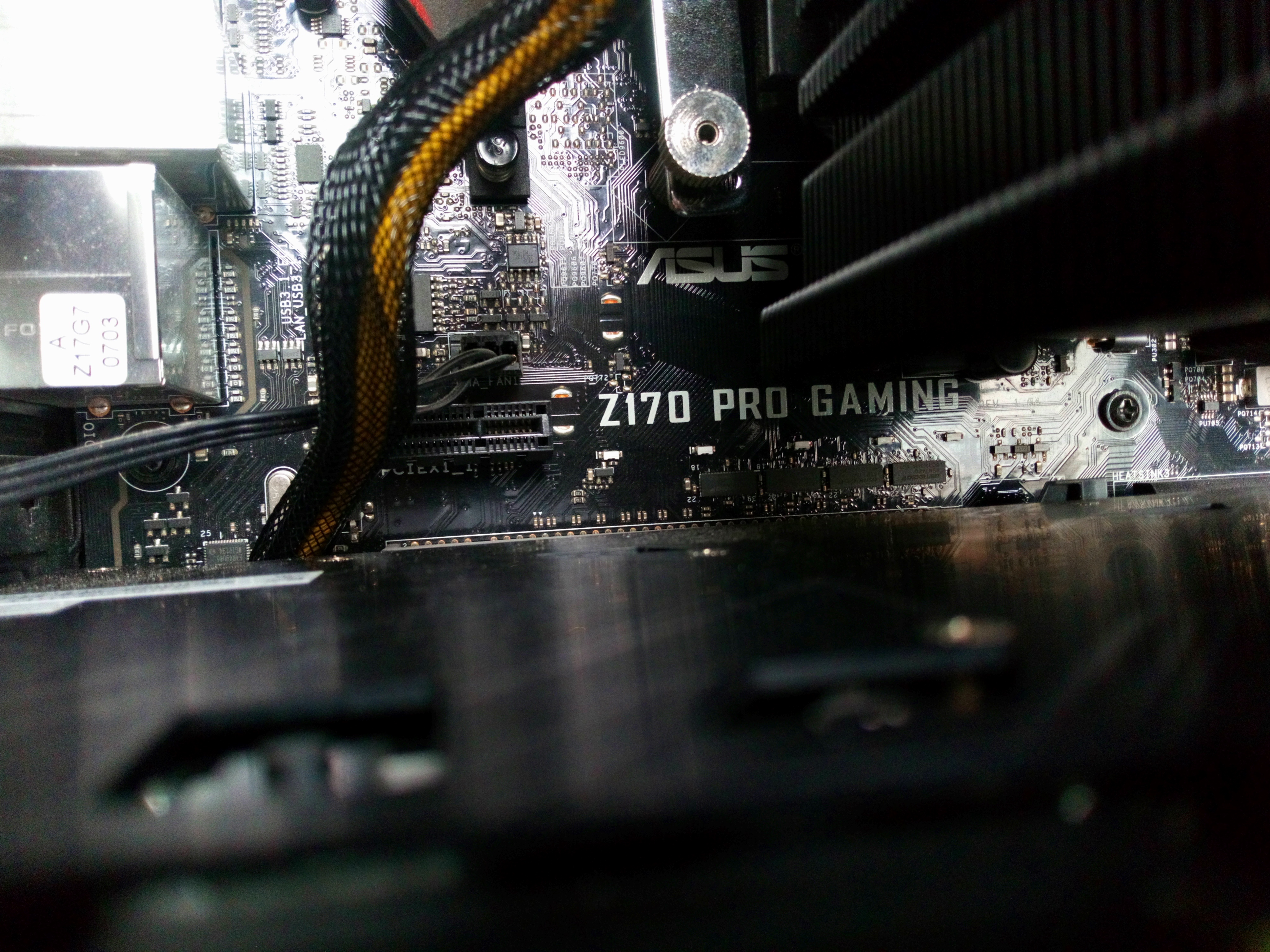 PC Gamer i7 6700K RTX 2070 Super 16 Go DDR4 SSD 500 Go + 1 To W11 03